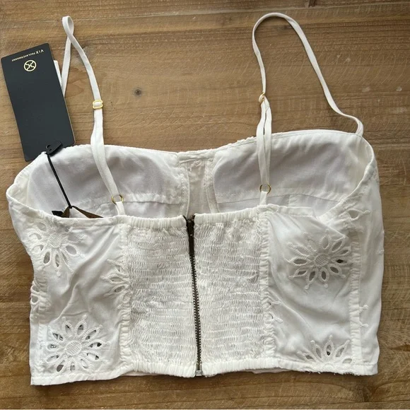 New Vix Paula Hermanny White Kiara Eyelet Cropped
Bustier Top Size S - Picture 4 of 7